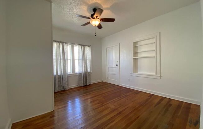 2 beds, 1 bath, $1,695