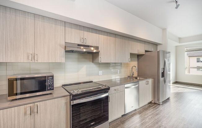 1 bed, 1 bath, $1,600, Unit Unit B516