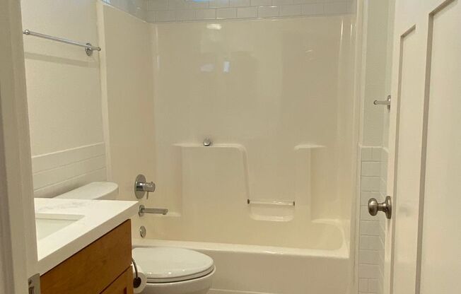 1 bed, 1 bath, $2,200