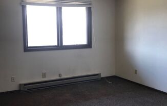 2 Bedroom 1 Bath 4Plex-5 Mins from Campus