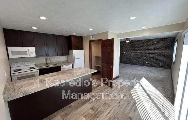 4401 S 27 ST