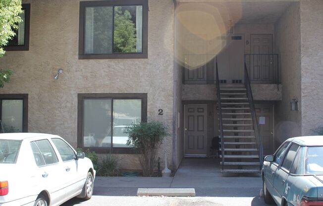 2 Lorayne Ct