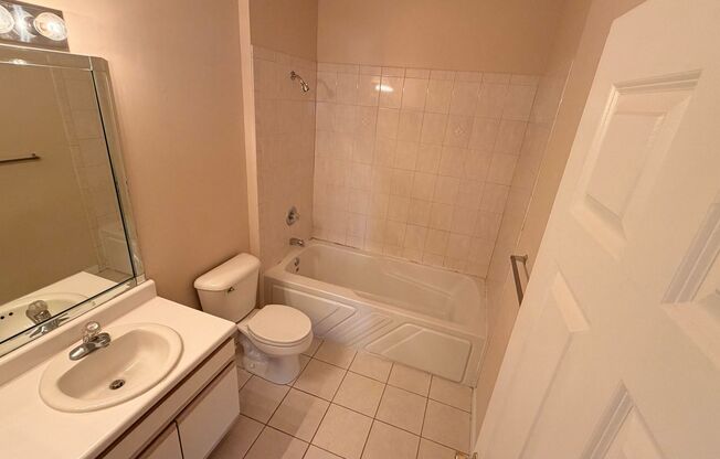 2 beds, 1 bath, 1,047 sqft, $1,242, Unit 14-301