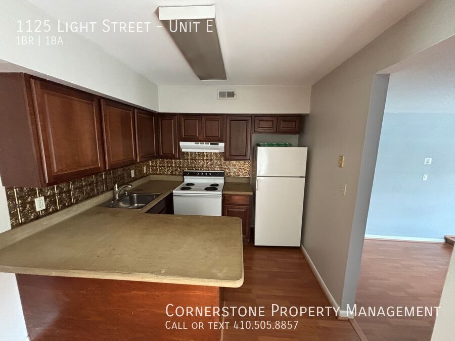 1125 Light St