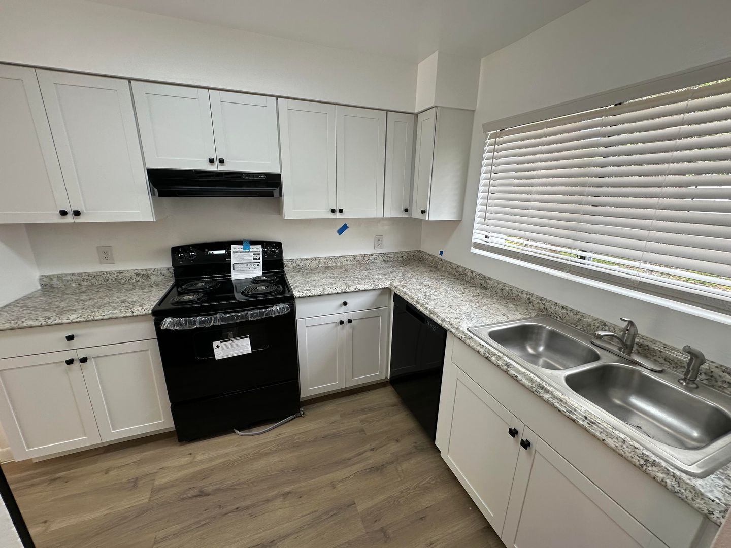 Minutes from UCF & Full Sail – Updated 2 Bedroom Townhome