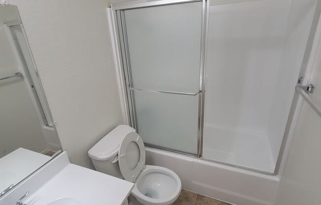 1 bed, 1 bath, $1,600