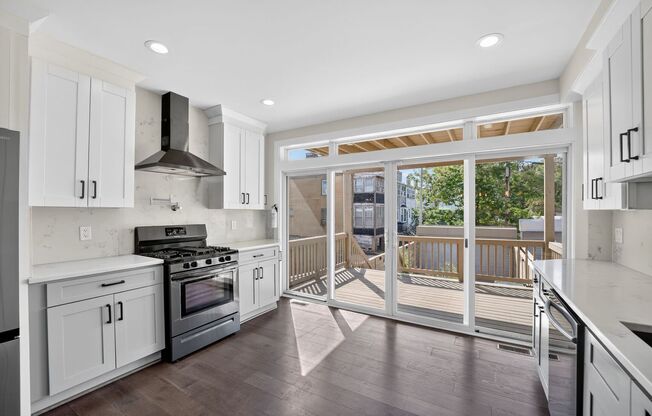 Available Now! 3 Bed 3.5 Bed in Brightwood Park // Petworth