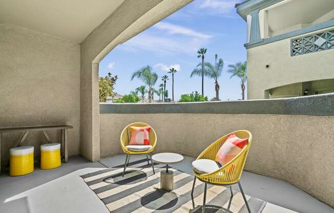 Barton Vineyard Apartments - Private patio/balcony