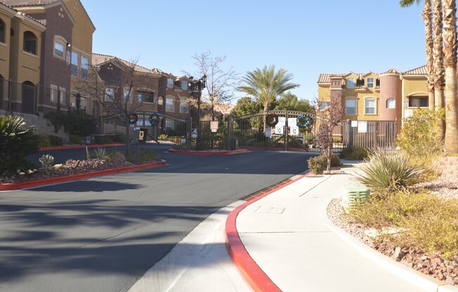 3975 N Hualapai Way #219