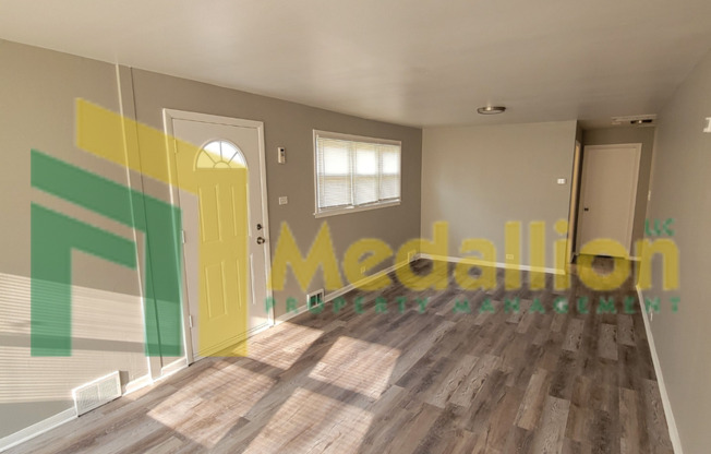 3 beds, 1 bath, $2,200