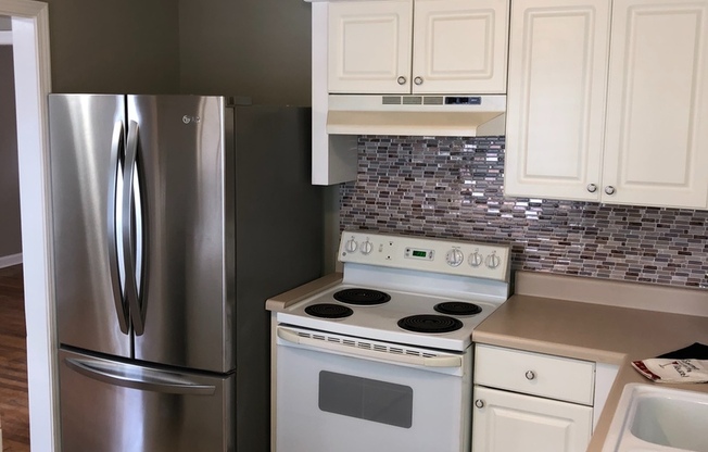 2 beds, 1 bath, $1,600