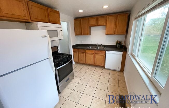 3 beds, 1 bath, $1,799