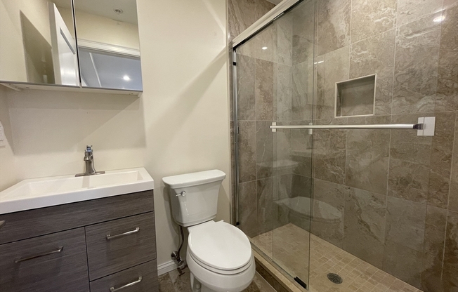 Studio, 1 bath, 550 sqft, $2,500, Unit 402