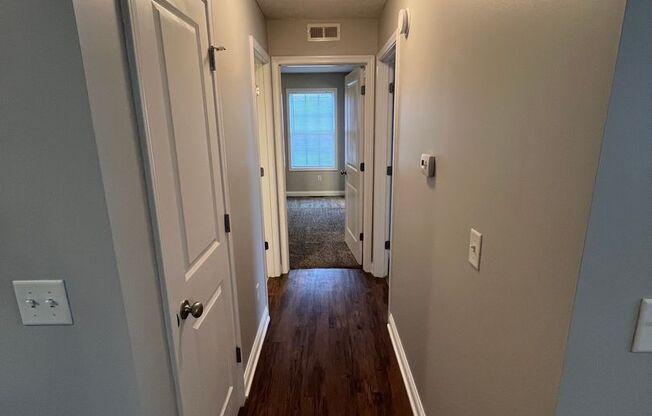 2 beds, 2 baths, 850 sqft, $850, Unit 415A