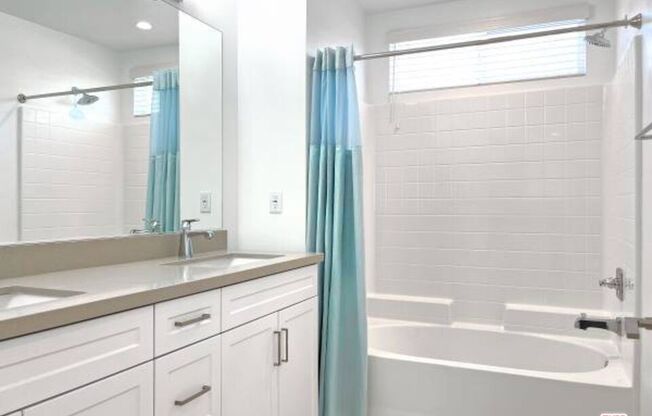 7105 TAMPA Ave # 19304
