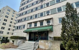 1 bed, 1 bath, $895, Unit 502