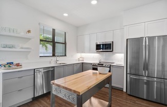 Welcome to our Apartments in Fort Myers, Florida