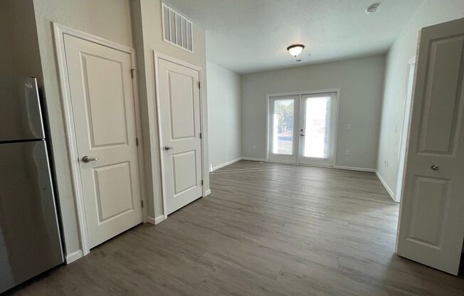 2 beds, 2 baths, 891 sqft, $1,150, Unit 1140-111