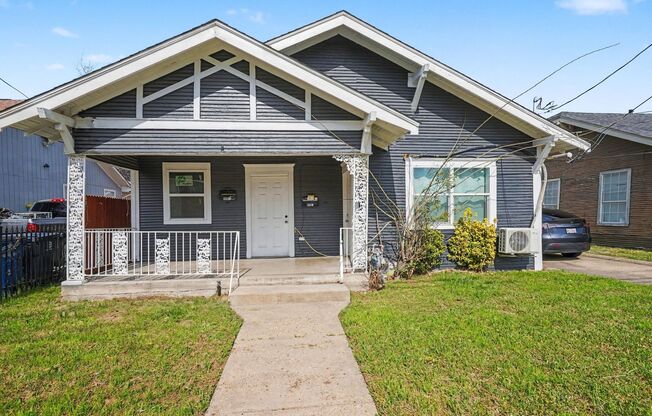 Updated duplex offering a bright and functional layout with modern finishes throughout.