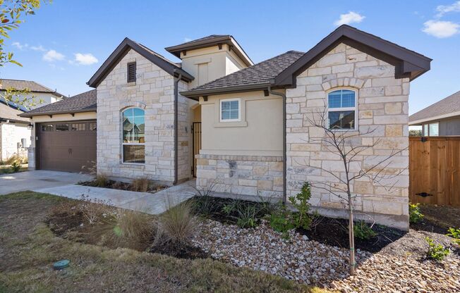 4/3.5 home in Parmer Ranch