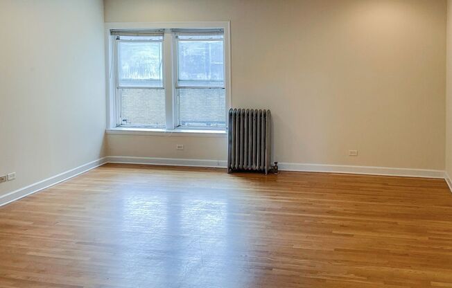 3 beds, 2.5 baths, 1,200 sqft, $3,300, Unit 3922-3