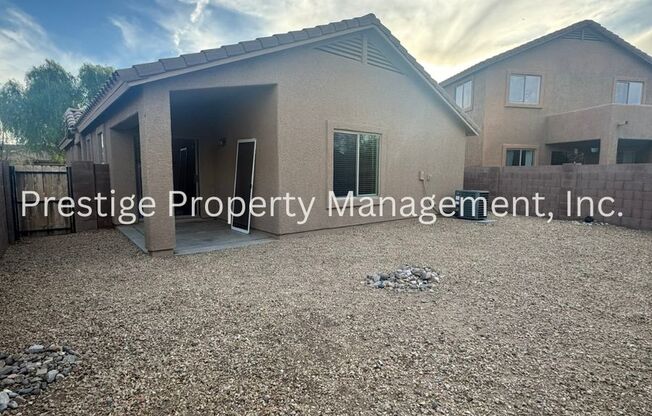 4 beds, 2 baths, $1,595