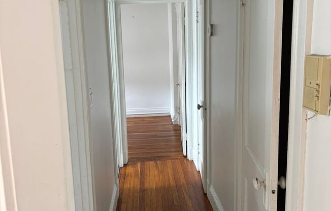 1 bed, 1 bath, 478 sqft, $2,150, Unit 107 Summer #210