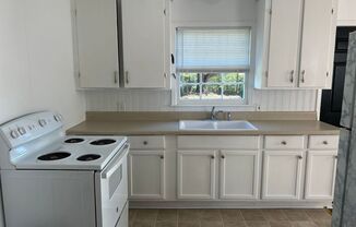 3 beds, 1 bath, $1,250