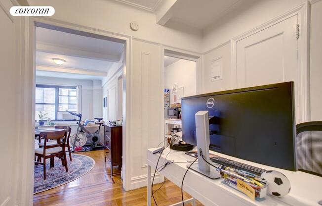 785 W END AVE