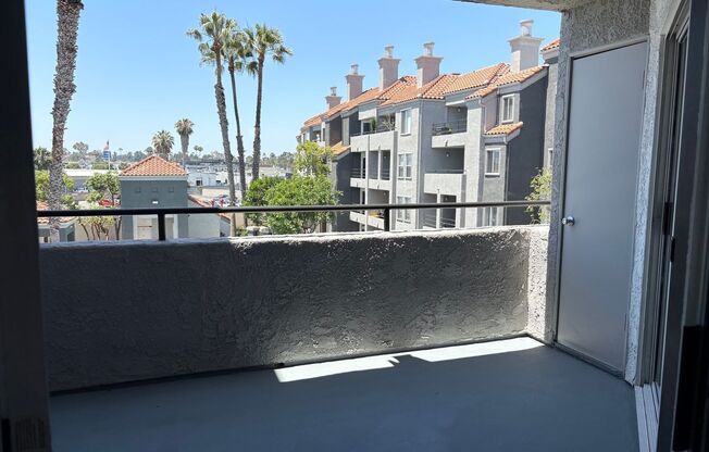 2 beds, 2 baths, 1,013 sqft, $3,040, Unit D-325