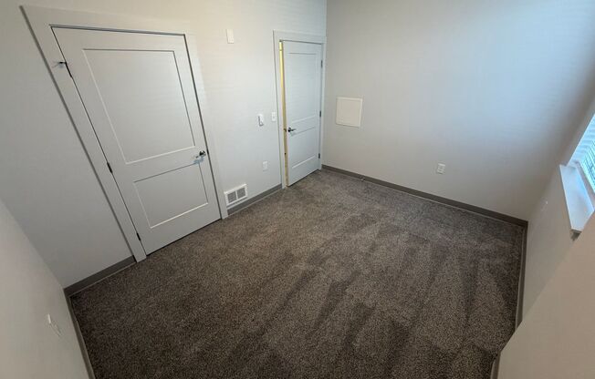 2 beds, 1 bath, 988 sqft, $1,545, Unit 101B