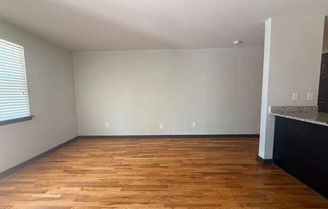The Ridgewood Apartments in Woodbine - Remodeled Units - Gated Access - Convenient - Ample Parking - Extra Storage
