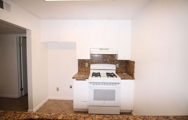 1 bed, 1 bath, $1,800, Unit 5