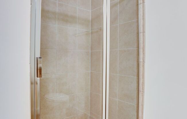 2 beds, 2 baths, $3,295