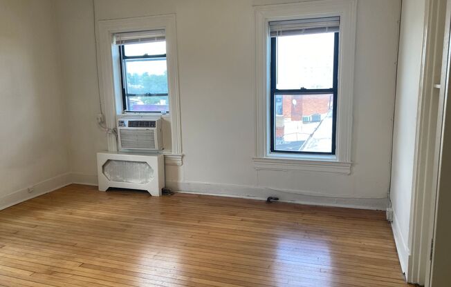 2 beds, 1 bath, 802 sqft, $1,399, Unit 1301-66