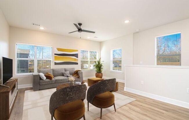 Riverwalk Townhomes - 1220 W. 4th Street