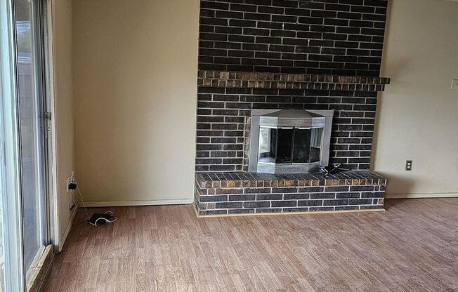 Spacious Newly Remodeled 3 Bed! Sandia School District!
