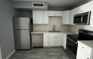 2 beds, 1 bath, $1,395