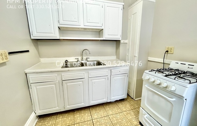 1380 W 112 ST