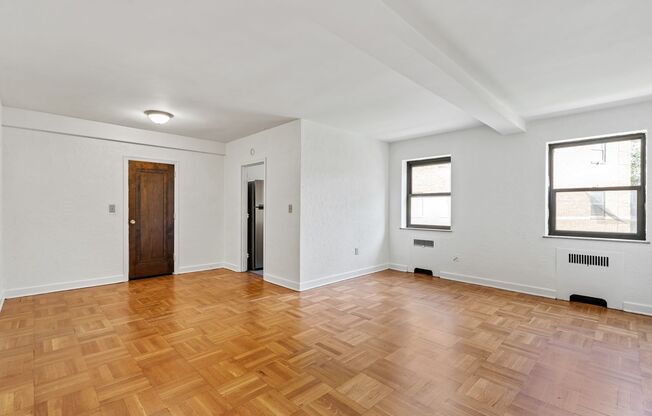 1 bed, 1 bath, $1,000, Unit 103