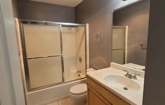 2 beds, 1.5 baths, $2,500, Unit STE 212