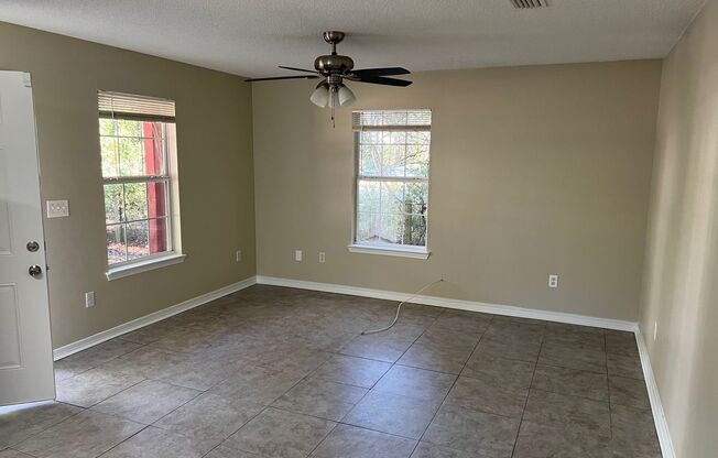 1741 E Johnson Ave Pensacola, FL 32514 MOVE IN SPECIAL!! $250 off 1st Months Rent!!!