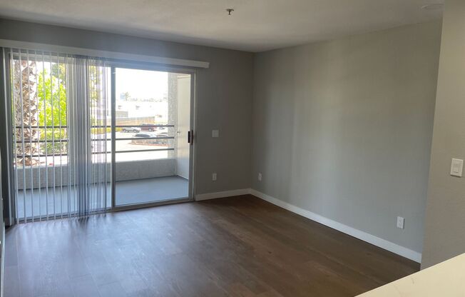 1 bed, 1 bath, 495 sqft, $2,730, Unit A-210