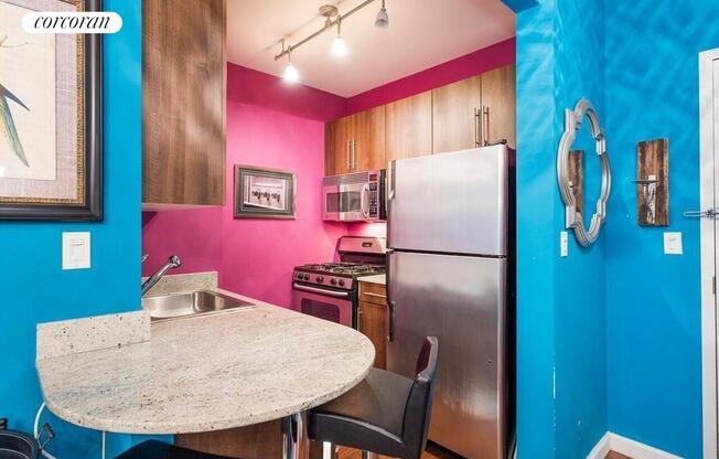 Studio, 1 bath, 370 sqft, $2,995, Unit 906