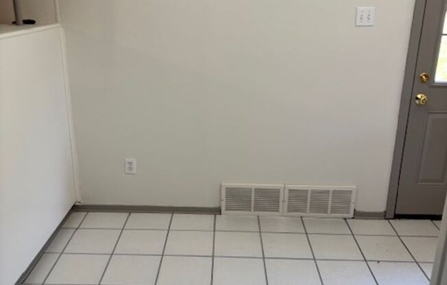 1713 Westcrest