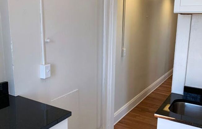 3 beds, 1 bath, $1,770, Unit 2351 1/2