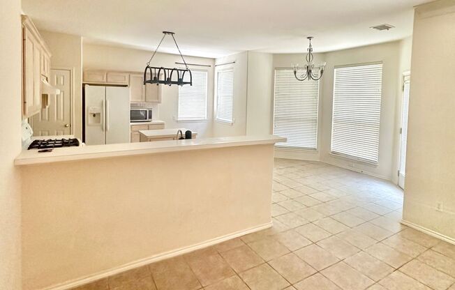 3 beds, 2.5 baths, $1,995