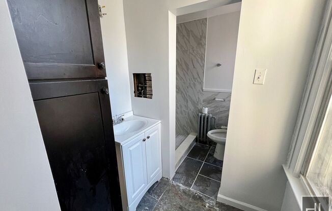 3 beds, 1 bath, $3,600, Unit 1