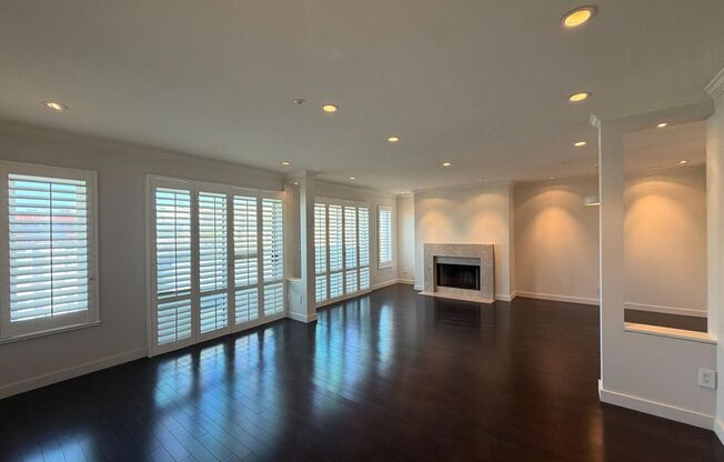 Luxury Pacific Heights 3BD/2.5BA with Private Rooftop Deck