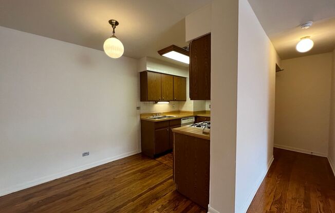 1 bed, 1 bath, 675 sqft, $1,845, Unit 417-307